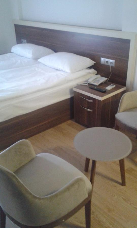 Merkez Otel อิซมีร์ ภายนอก รูปภาพ
