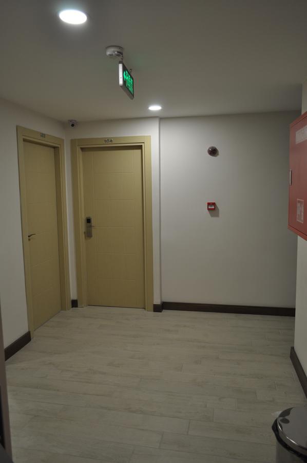 Merkez Otel อิซมีร์ ภายนอก รูปภาพ